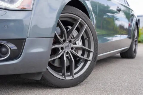 More photos of 2014 Audi A8 L 3.0 TDI at Foreign Auto Connect, IN