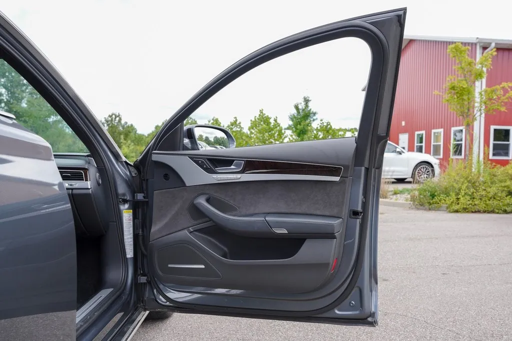 2014 Audi A8 L 3.0 TDI photo 19