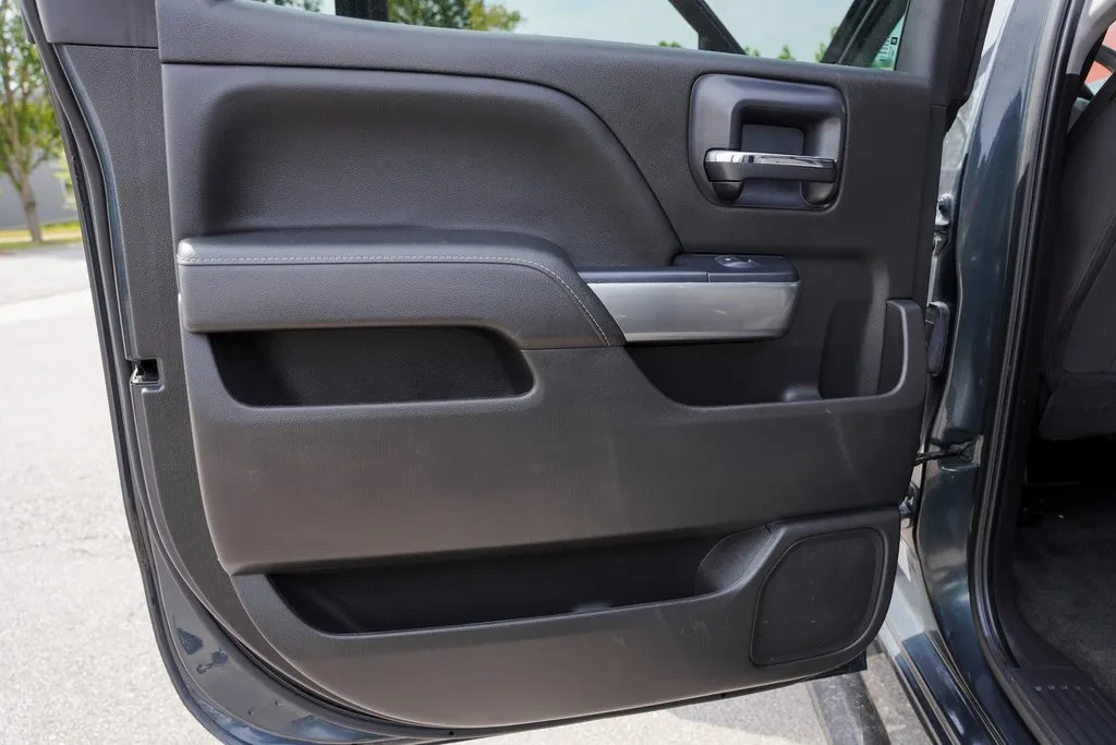 2018 Chevrolet Silverado 1500 LT photo 26