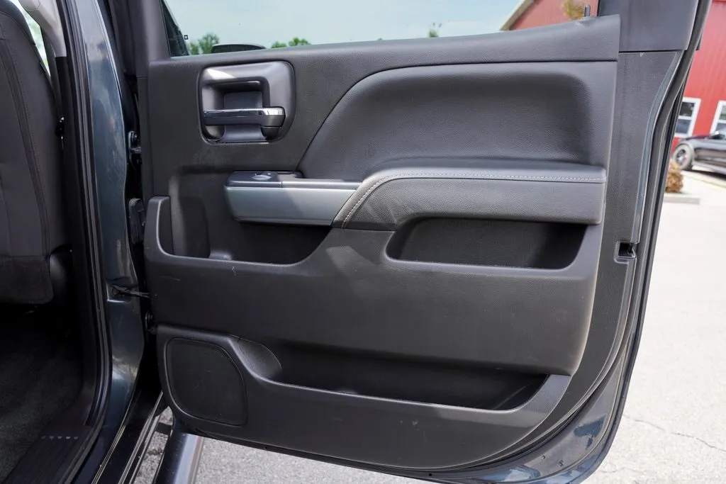 2018 Chevrolet Silverado 1500 LT photo 27