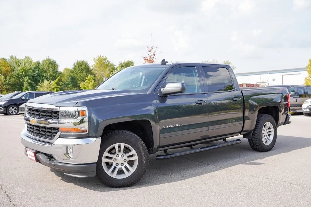 2018 Chevrolet Silverado 1500 LT photo 21