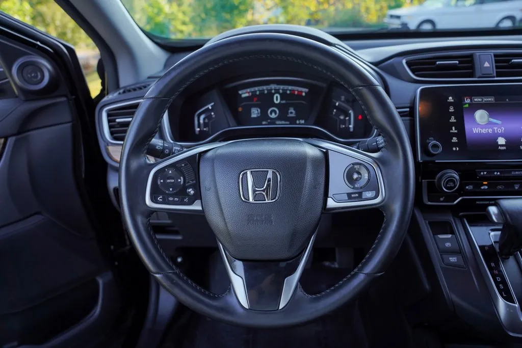 2017 Honda CR-V Touring photo 4