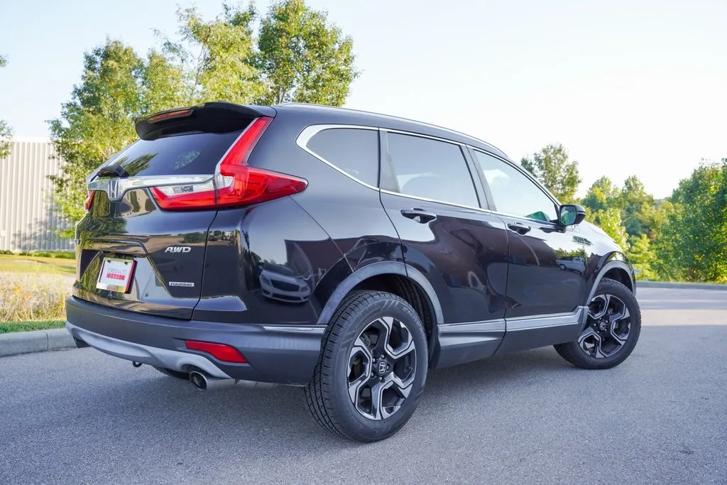 2017 Honda CR-V Touring photo 11