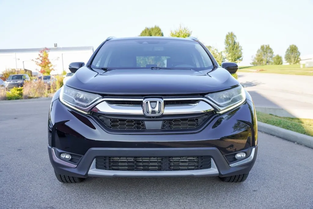 2017 Honda CR-V Touring photo 2
