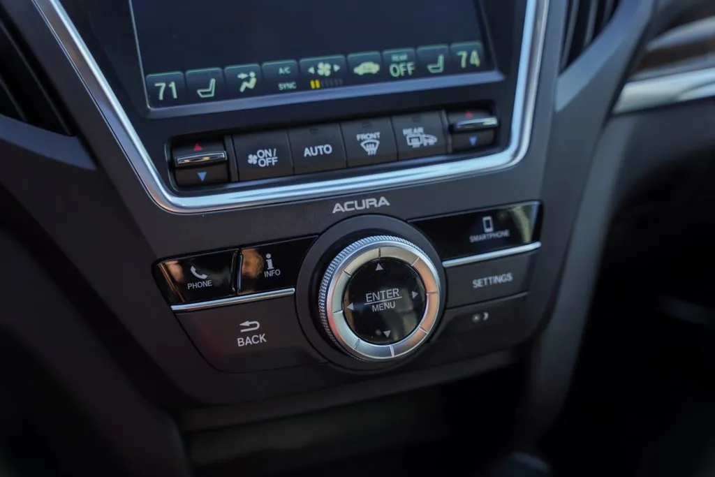 2018 Acura MDX SH-AWD photo 30
