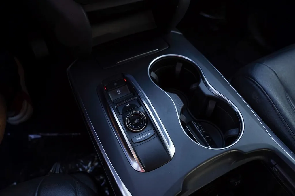 2018 Acura MDX SH-AWD photo 19