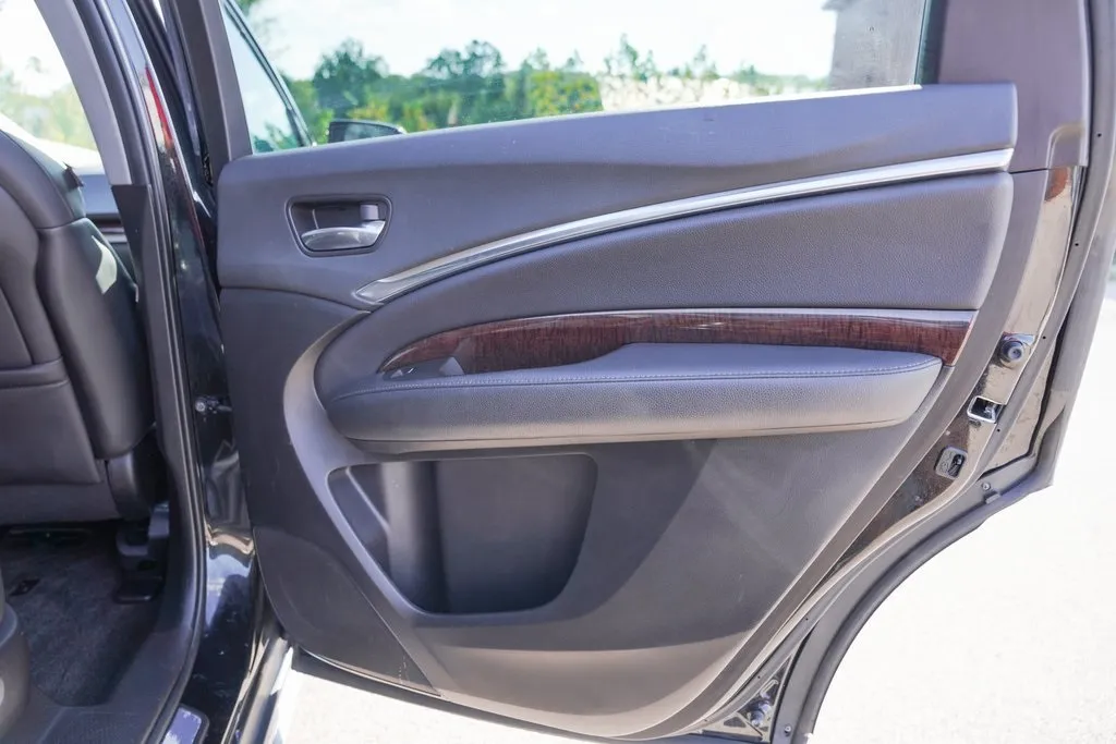 2018 Acura MDX SH-AWD photo 10