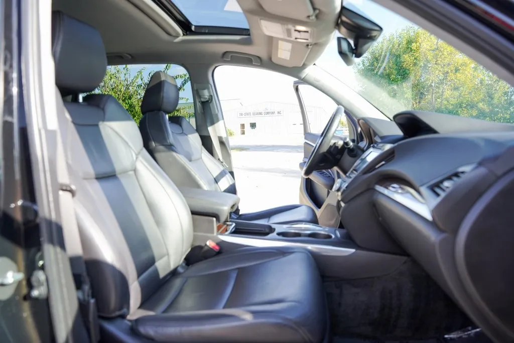 2018 Acura MDX SH-AWD photo 23