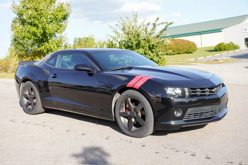 2015 Chevrolet Camaro 1LT photo 4