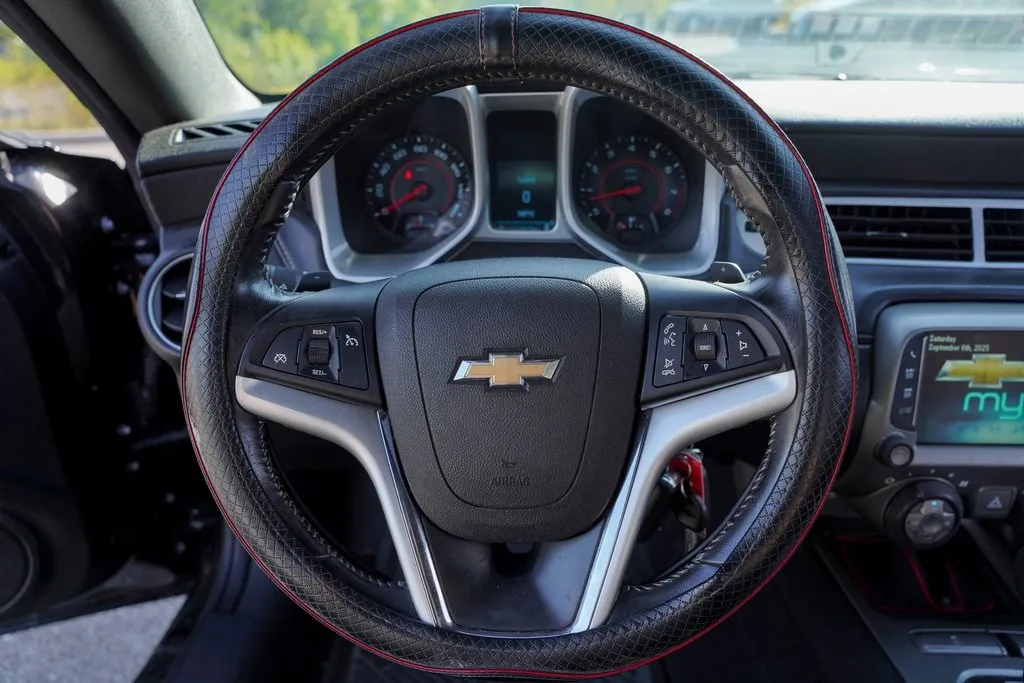 2015 Chevrolet Camaro 1LT photo 6