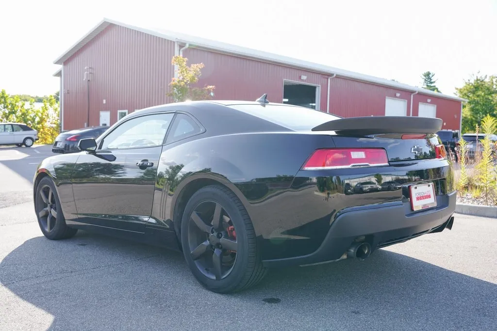 2015 Chevrolet Camaro 1LT photo 19