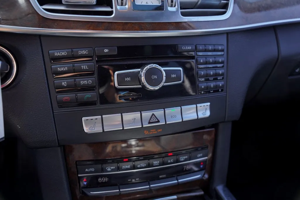 2014 Mercedes Benz E 350 photo 20
