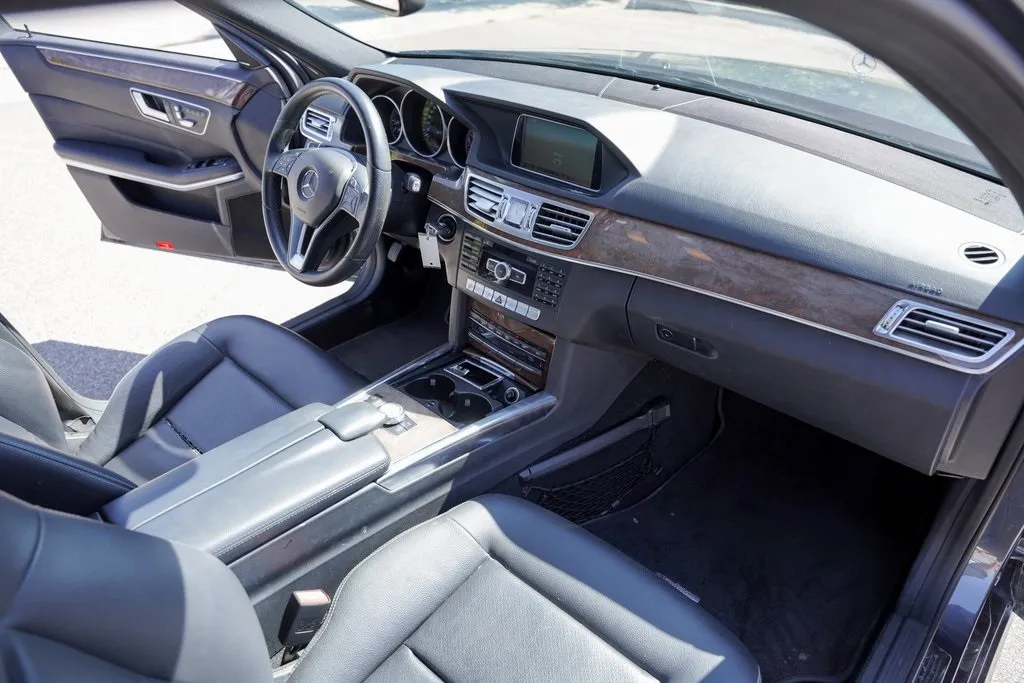 2014 Mercedes Benz E 350 photo 22