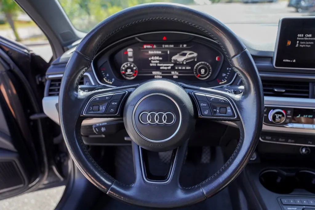 2017 Audi A4 2.0T Premium Plus photo 15