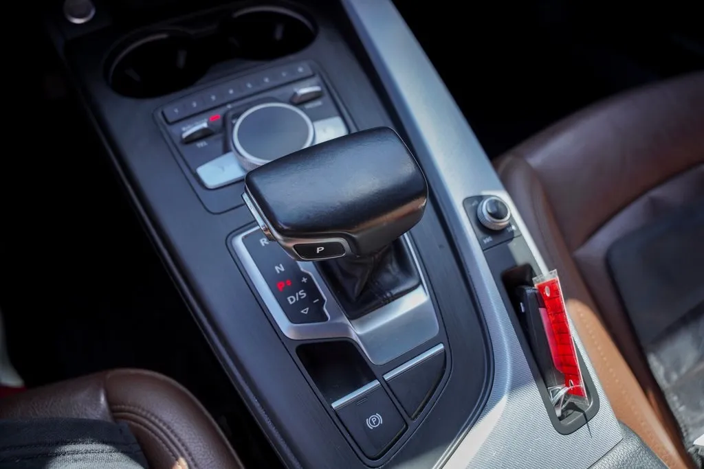 2017 Audi A4 2.0T Premium Plus photo 17