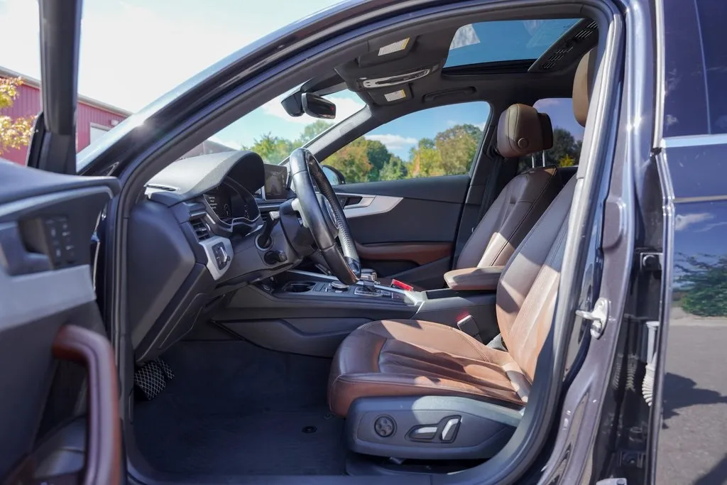 2017 Audi A4 2.0T Premium Plus photo 14