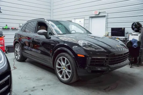Photos of 2021 Porsche Cayenne E-Hybrid for sale in Bloomington, IN at Foreign Auto Connect