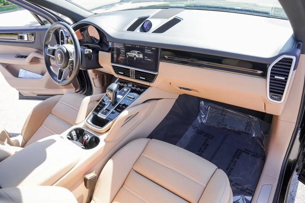 2021 Porsche Cayenne E-Hybrid Base photo 24
