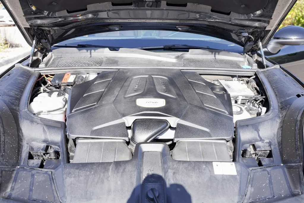 2021 Porsche Cayenne E-Hybrid Base photo 11