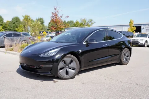 Photos of 2019 Tesla Model 3 Long Range for sale in Bloomington, IN at Foreign Auto Connect