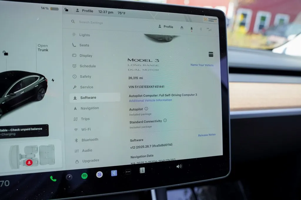 2019 Tesla Model 3 Long Range photo 18