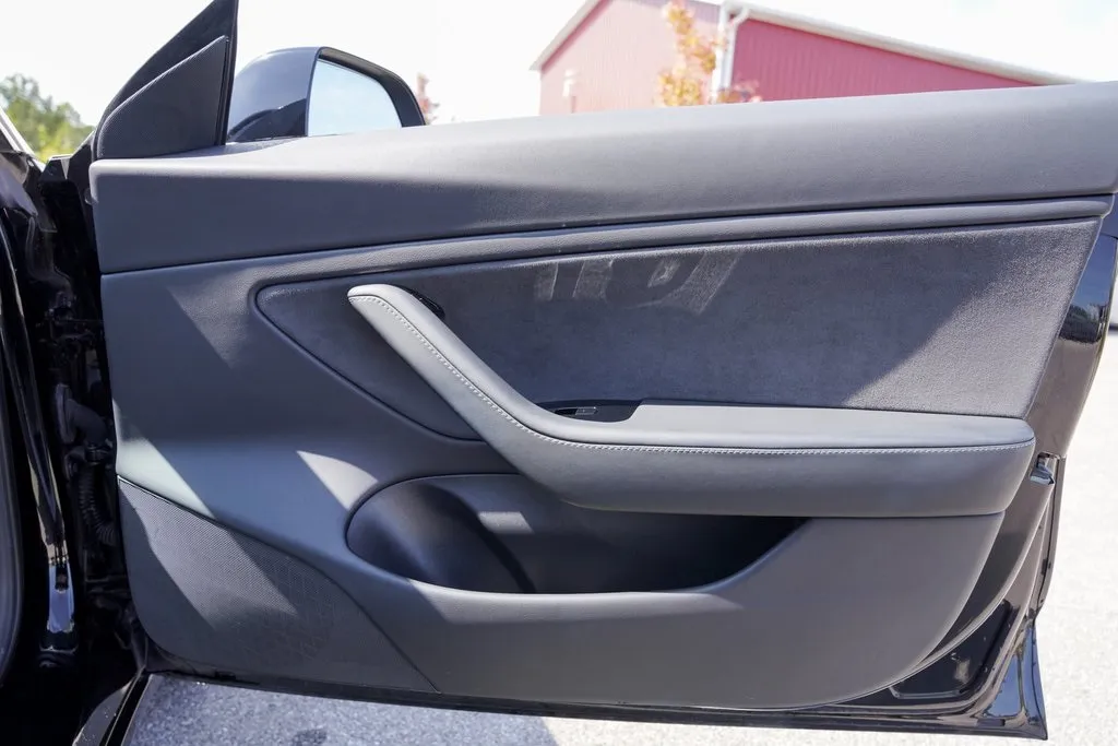 2019 Tesla Model 3 Long Range photo 20