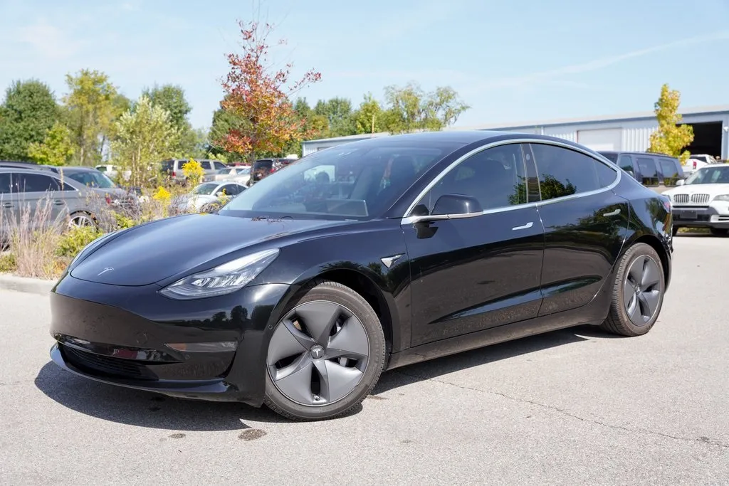 2019 Tesla Model 3 Long Range photo 22