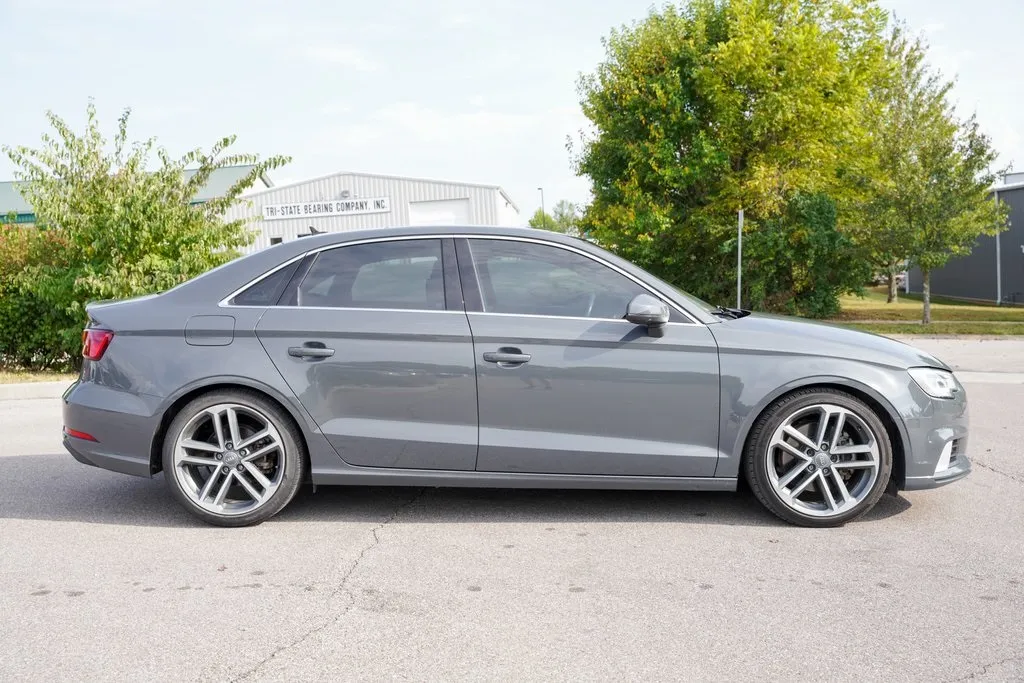 2019 Audi A3 2.0T Premium photo 21