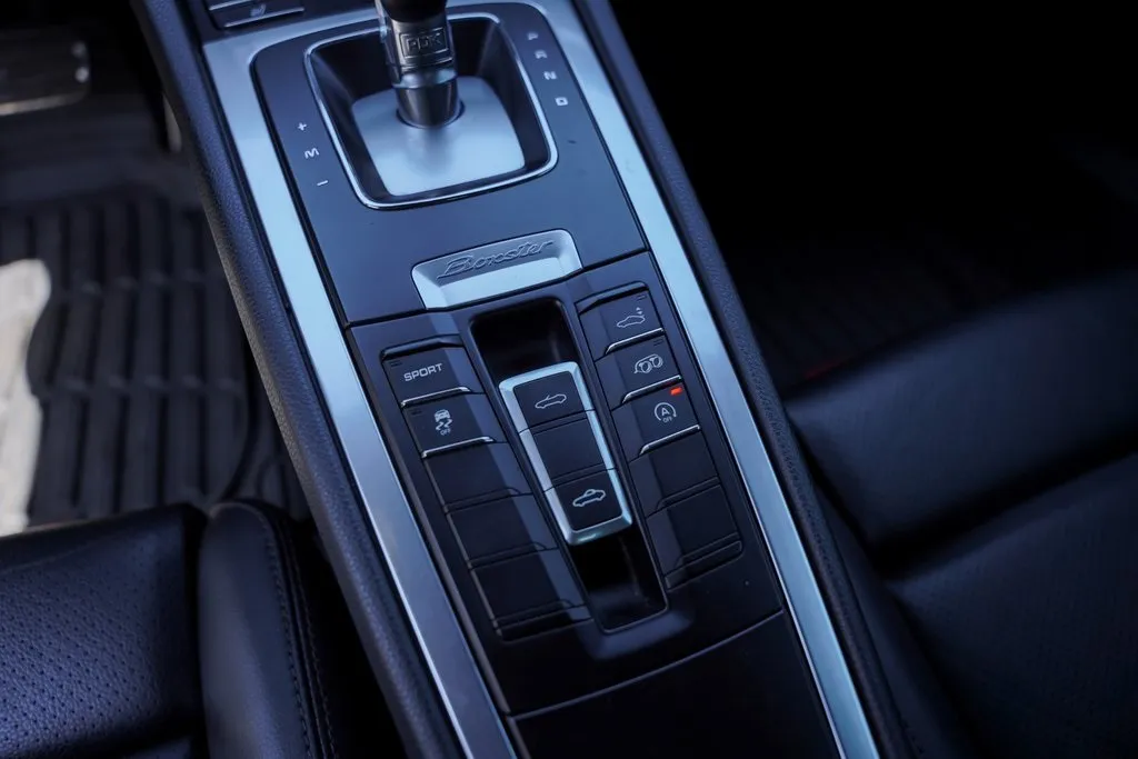 2016 Porsche Boxster Black Edition photo 7