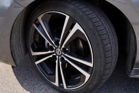 More photos of 2021 Nissan Sentra SR at Foreign Auto Connect, IN
