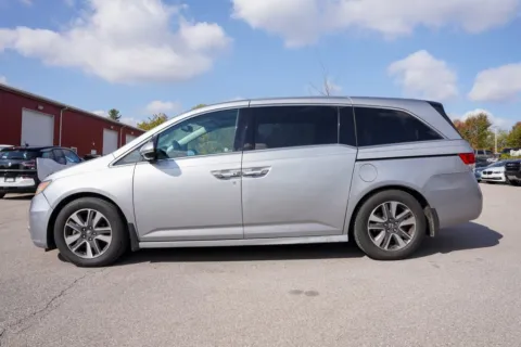 More photos of 2016 Honda Odyssey Touring Elite at Foreign Auto Connect, IN