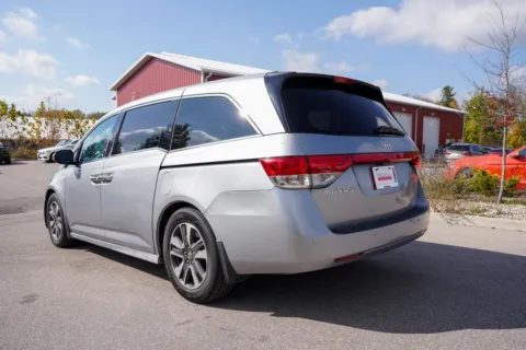More photos of 2016 Honda Odyssey Touring Elite at Foreign Auto Connect, IN