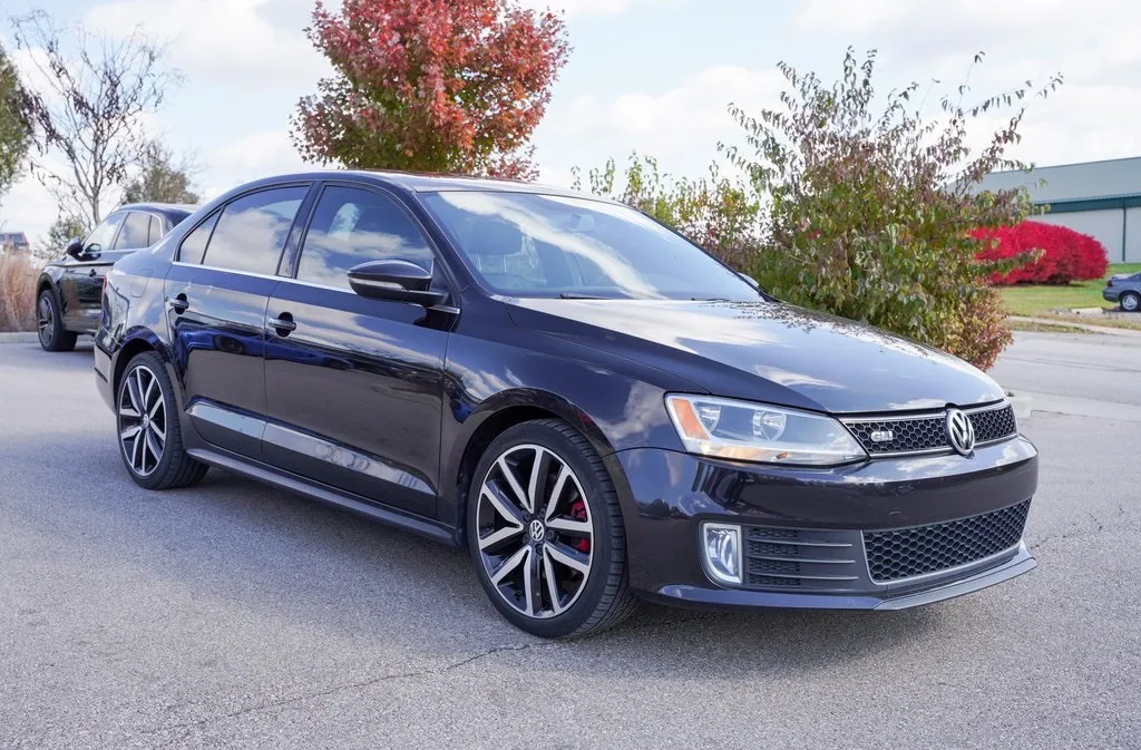 2014 Volkswagen Jetta GLI Autobahn photo 3