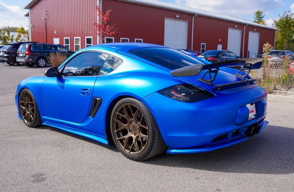 2010 Porsche Cayman S photo 3