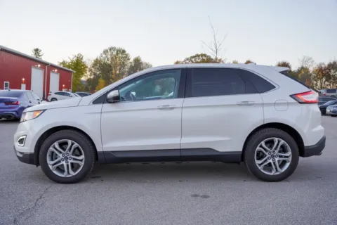 More photos of 2017 Ford Edge Titanium at Foreign Auto Connect, IN