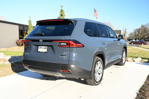 More photos of 2025 Toyota Grand Highlander Hybrid Limited at City of Cars, MI