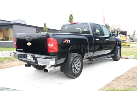 More photos of 2009 Chevrolet Silverado 2500HD Work Truck at City of Cars, MI