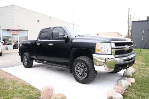 Another view of 2009 Chevrolet Silverado 2500HD Work Truck for sale in Troy, MI at City of Cars