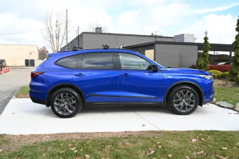 More photos of 2023 Acura MDX A-SPEC at City of Cars, MI