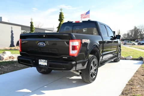 More photos of 2021 Ford F-150 LARIAT at City of Cars, MI