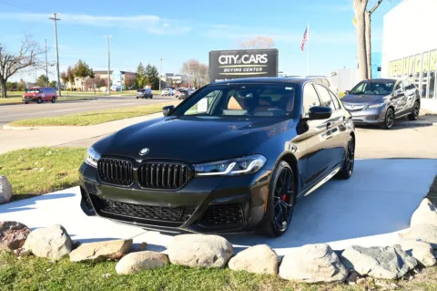 Black 2022 BMW M550i xDrive for sale in Troy, MI