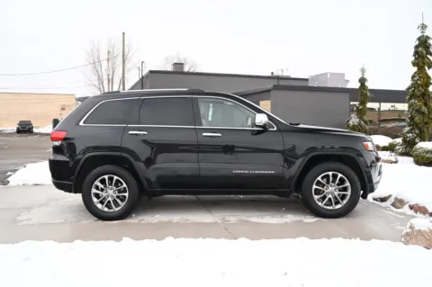More photos of 2014 Jeep Grand Cherokee Limited at City of Cars, MI