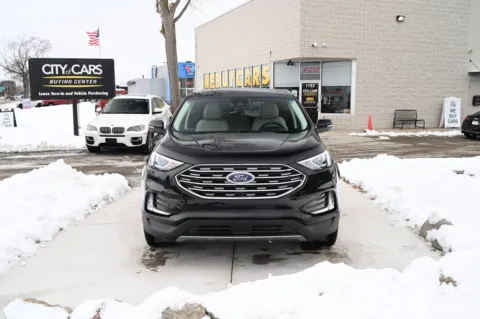 Photos of 2019 Ford Edge Titanium for sale in Troy, MI at City of Cars