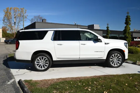 More photos of 2024 GMC Yukon XL 4WD Denali at City of Cars, MI
