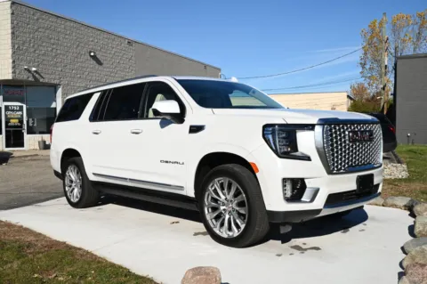 Another view of 2024 GMC Yukon XL 4WD Denali for sale in Troy, MI at City of Cars