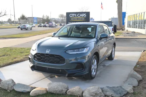 Green 2025 Honda HR-V AWD LX for sale in Troy, MI