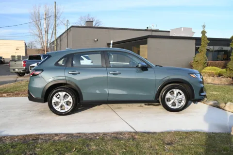 More photos of 2025 Honda HR-V AWD LX at City of Cars, MI