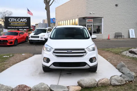 Photos of 2019 Ford Escape SE for sale in Troy, MI at City of Cars