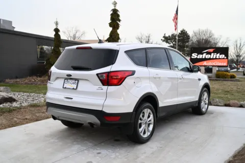 More photos of 2019 Ford Escape SE at City of Cars, MI