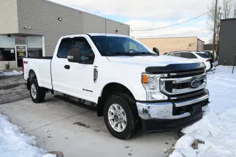 Another view of 2022 Ford Super Duty F-250 SRW XLT for sale in Troy, MI at City of Cars